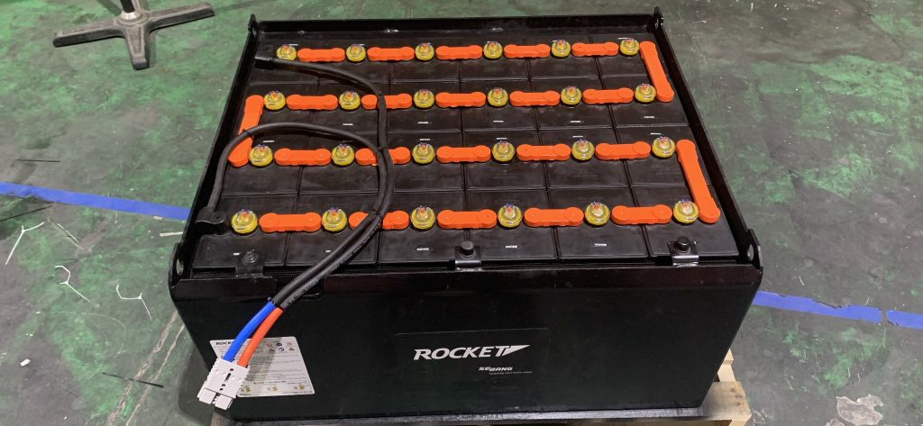 Ắc Quy Xe Nâng Rocket VCDH580