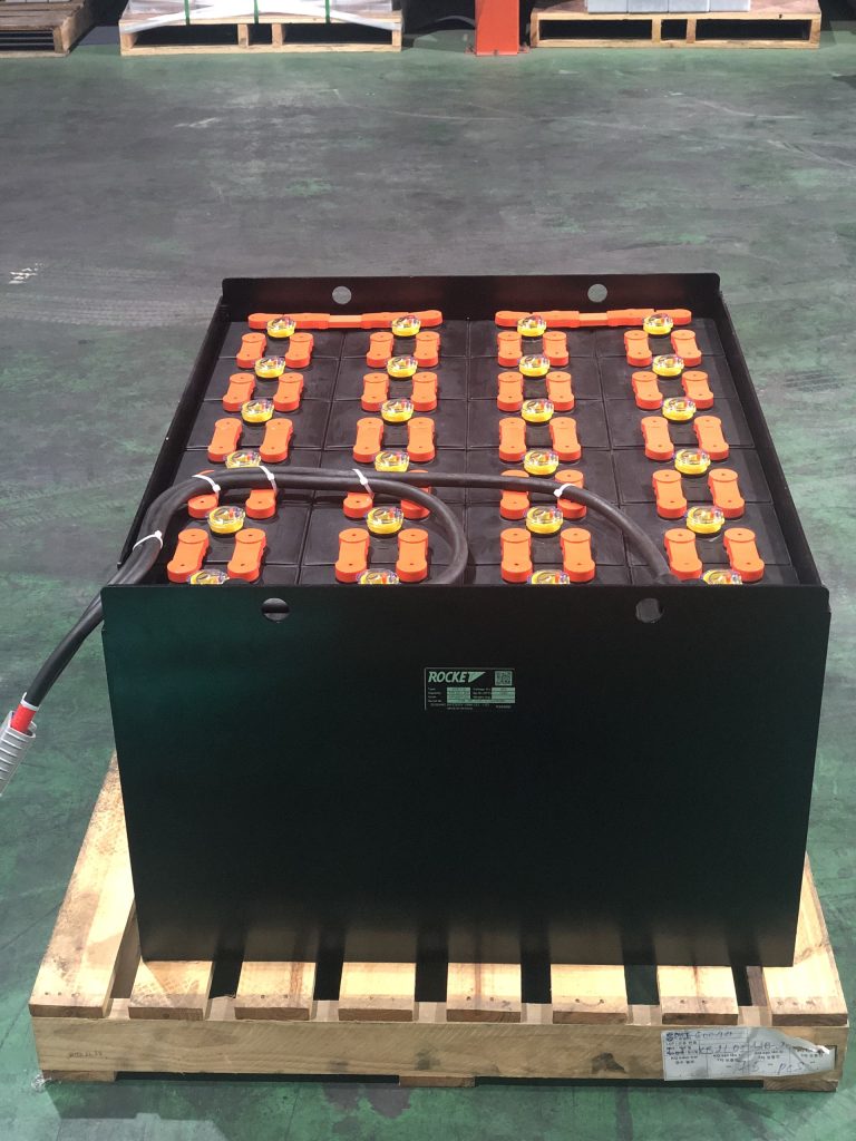 Ắc Quy Xe Nâng Rocket VCE715