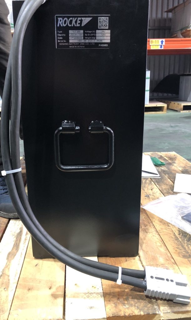 Ắc Quy Xe Nâng Rocket VCF268