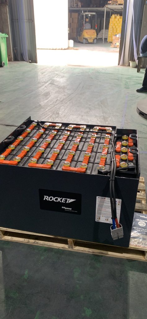 Ắc Quy Xe Nâng Rocket VCIS540
