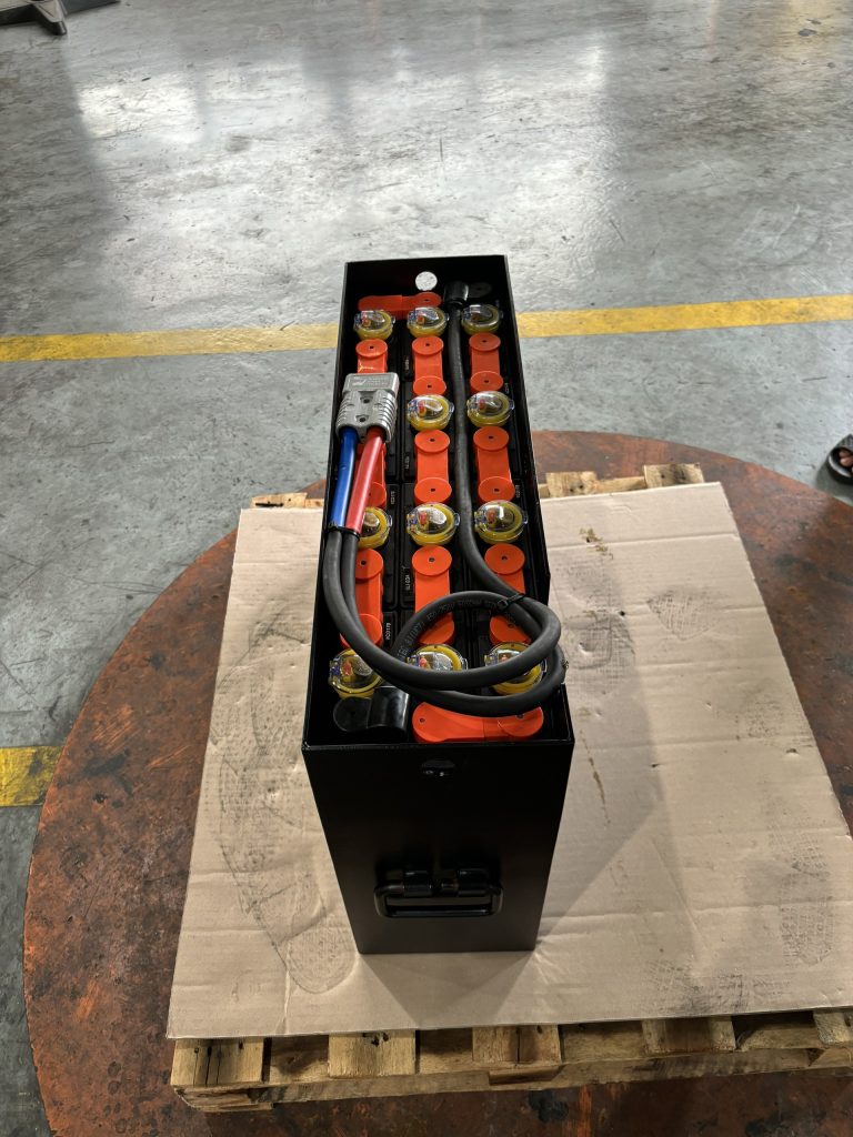 Ắc quy xe nâng điện Rocket VCD170